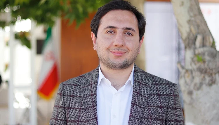 فزید ستاری مدیرعامل شرکت همروش
